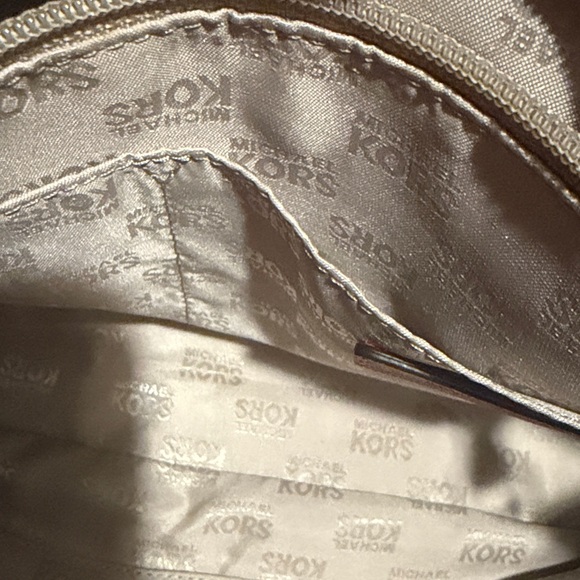 Michael Kors Chevron Satchel in Red and Pink - Picture 3 of 3